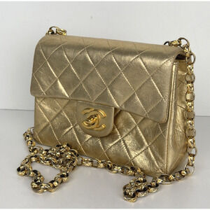 Chanel Vintage Matelasse Turn Lock Chain Shoulder Bag Gold Lambskin 1989-1991
